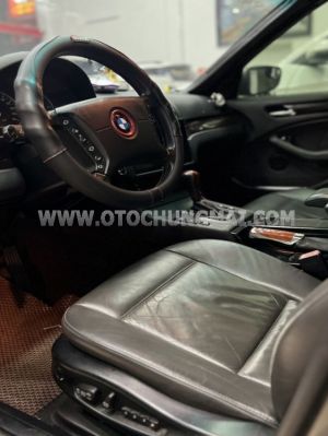 Xe BMW 3 Series 325i
