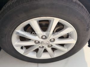 Xe Toyota Camry 2.0E