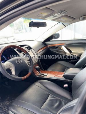Xe Toyota Camry 2.0E