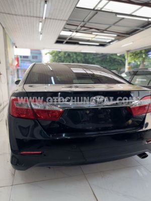 Xe Toyota Camry 2.0E