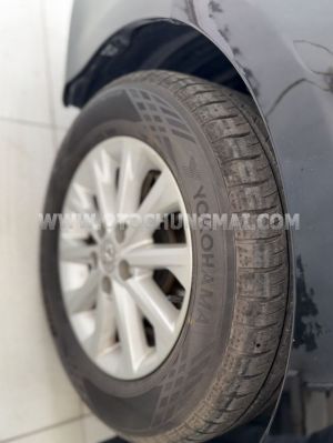Xe Toyota Camry 2.0E