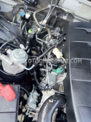 Xe Ford Everest Limited 2.5L 4x2 AT