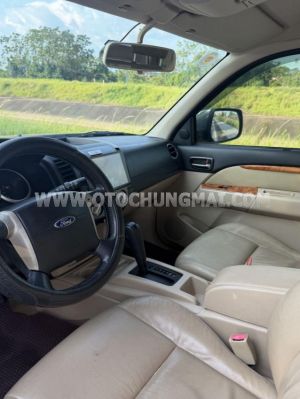 Xe Ford Everest Limited 2.5L 4x2 AT
