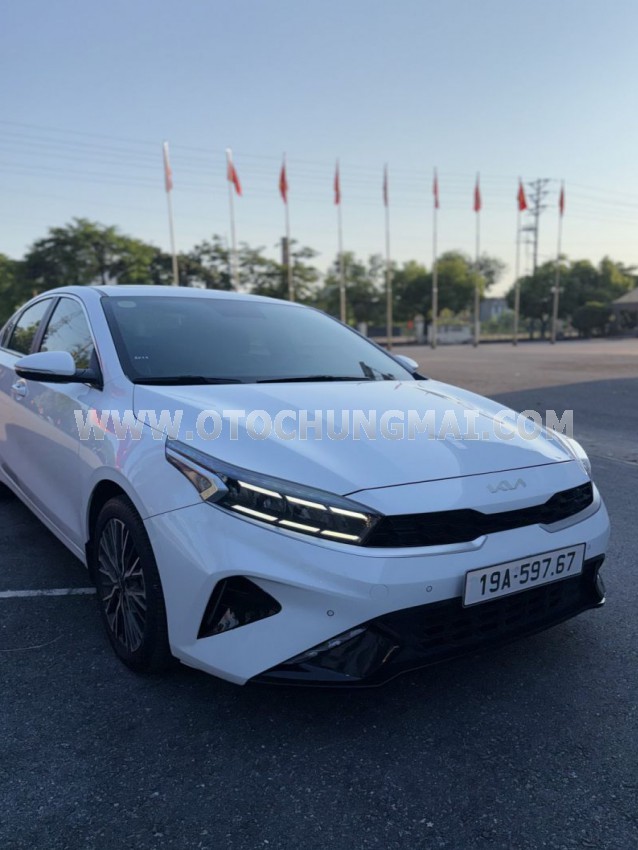 Xe Kia K3 Premium 1.6 AT