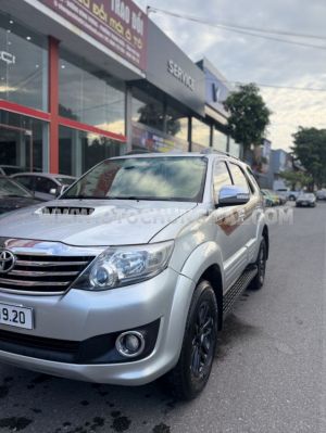 Xe Toyota Fortuner 2.5G