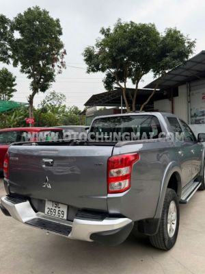 Xe Mitsubishi Triton 4x2 AT