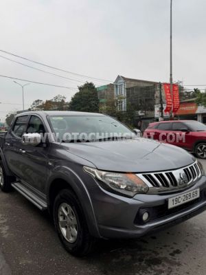 Xe Mitsubishi Triton 4x2 AT