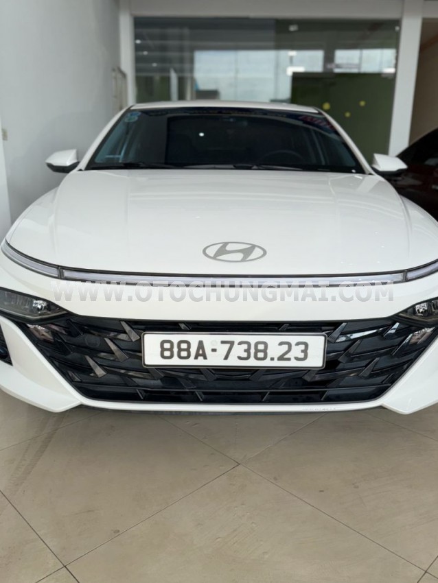 Hyundai Accent Đặc biệt 1.5 AT