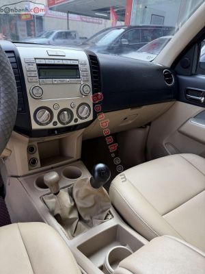 Xe Ford Everest 2.5L 4x4 MT
