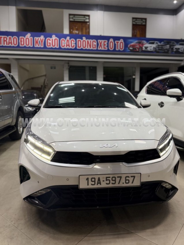 Xe Kia K3 Premium 1.6 AT