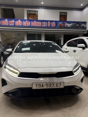 Kia K3 Premium 1.6 AT