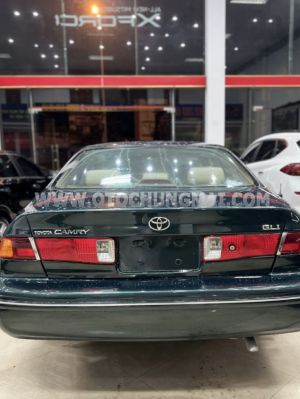 Xe Toyota Camry GLi 2.2
