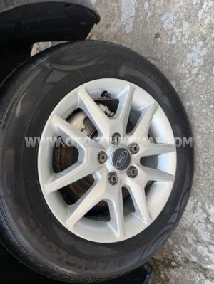 Xe Ford Focus 1.8 MT