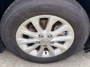 Xe Toyota Camry 2.0E