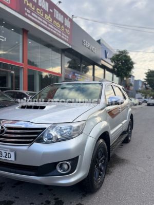 Xe Toyota Fortuner 2.5G